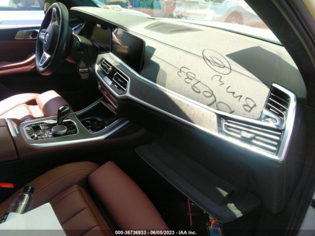 5UXCW2C08N9M52735 BMW X7 Xdrive40i