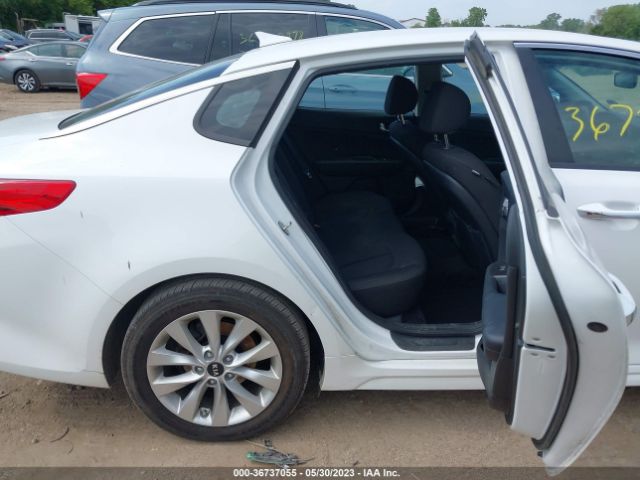 5XXGT4L32JG265554 KIA Optima Lx