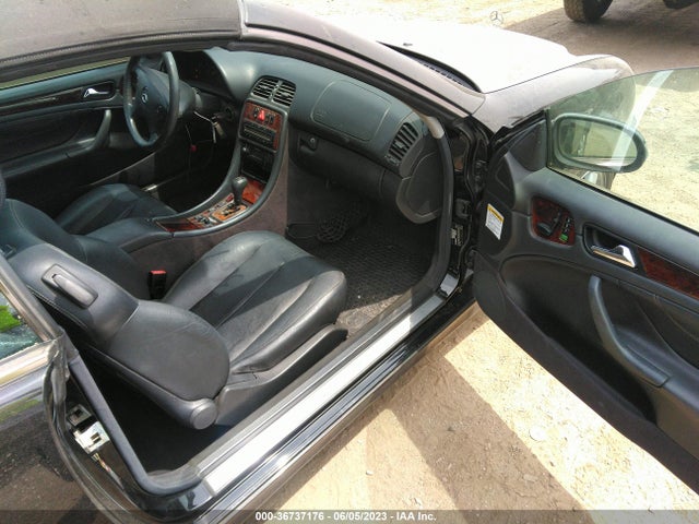 2000 MERCEDES-BENZ CLK-CLASS VIN: WDBLK65G1YT039284