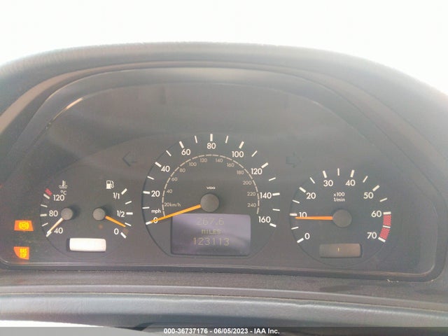 2000 MERCEDES-BENZ CLK-CLASS VIN: WDBLK65G1YT039284