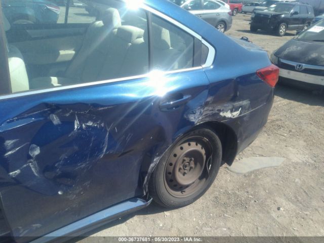 4S3BNAA67F3024869 Subaru Legacy 2.5i