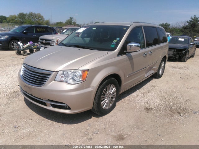 2C4RC1GG0ER425562 Chrysler Town & Country Limited