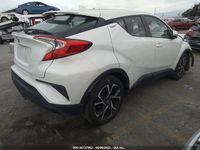 Toyota C-HR XLE 2018 NMTKHMBX4JR001622 Image 4
