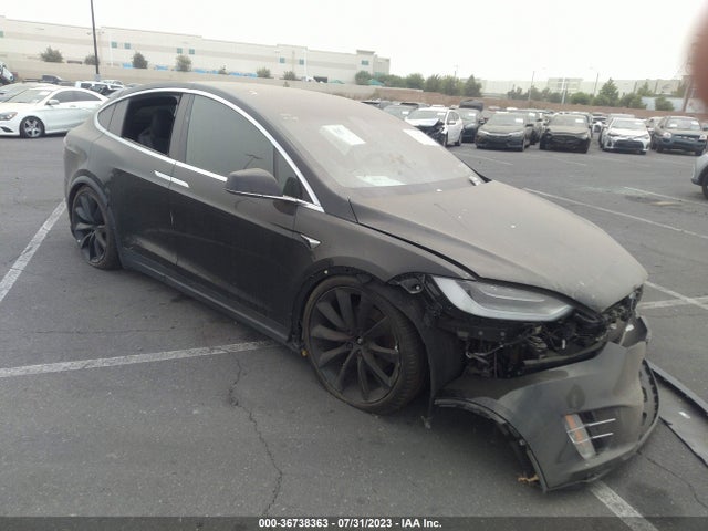 2021 Tesla Model X, VIN: 5YJXCBE20MF325430