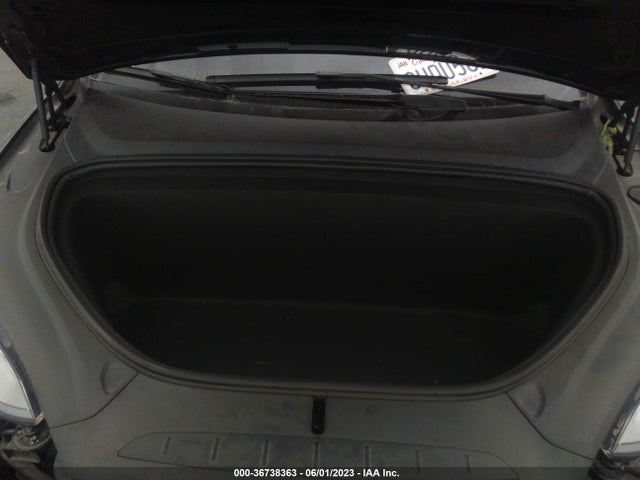 2021 Tesla Model X, VIN: 5YJXCBE20MF325430