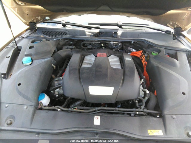 2017 Porsche Cayenne, VIN: WP1AE2A22HLA75373