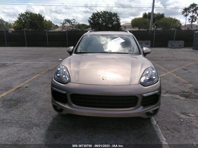 2017 Porsche Cayenne, VIN: WP1AE2A22HLA75373