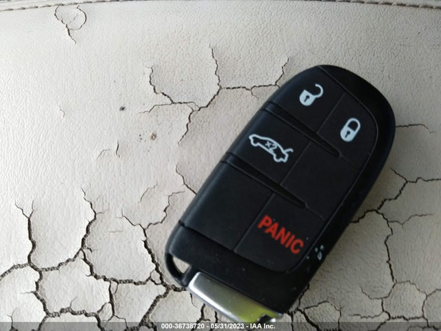 1C3CCCAB6GN142747 Chrysler 200 Limited