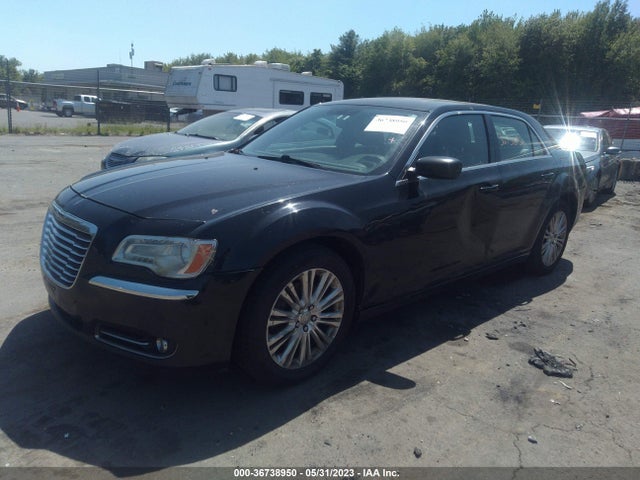 Chrysler 300 2014 2C3CCARG1EH148532 Image 2