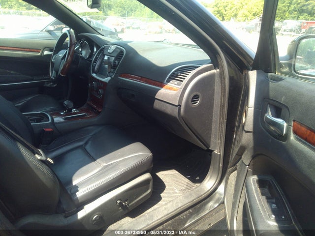 Chrysler 300 2014 2C3CCARG1EH148532 Image 5