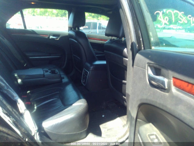 Chrysler 300 2014 2C3CCARG1EH148532 Image 8