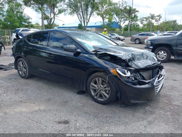 2017 5NPD84LF1HH074687 main image