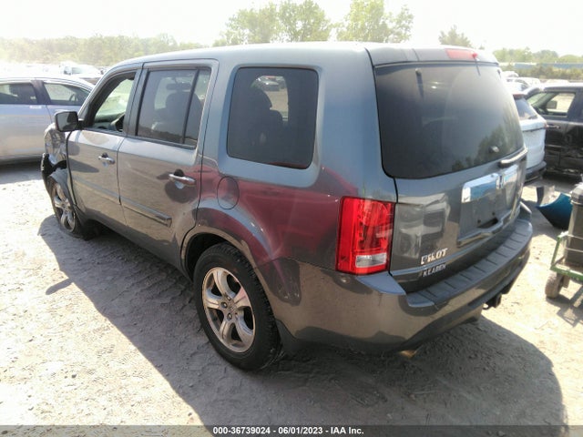 2013 HONDA PILOT EX VIN: 5FNYF4H44DB024745