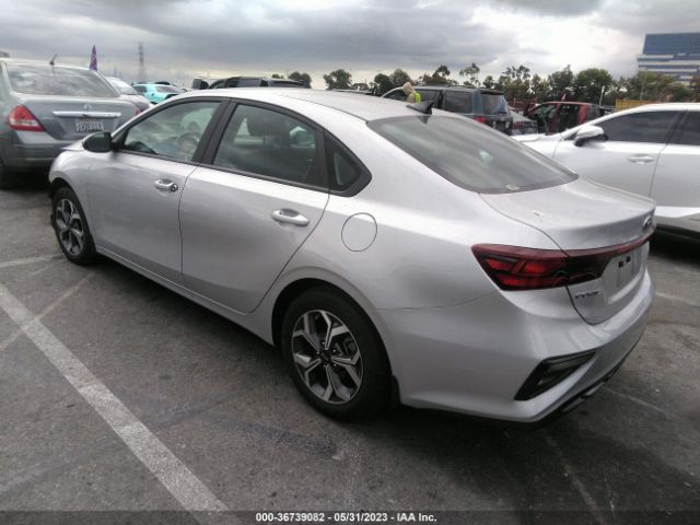 3KPF24ADXME406233 KIA Forte Lxs