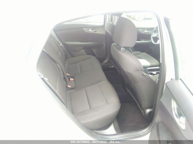 3KPF24ADXME406233 KIA Forte Lxs