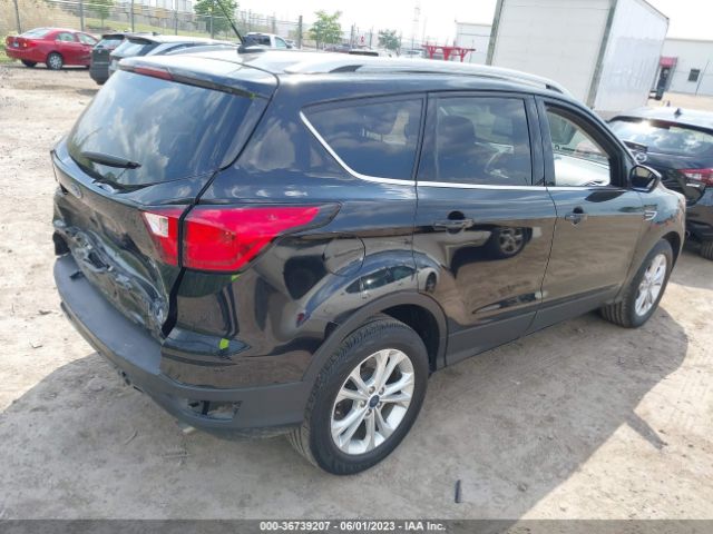 1FMCU9H97KUC35981 Ford ESCAPE SEL