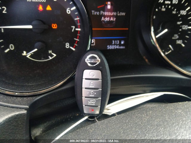 2019 NISSAN ROGUE SV VIN: JN8AT2MV2KW401387
