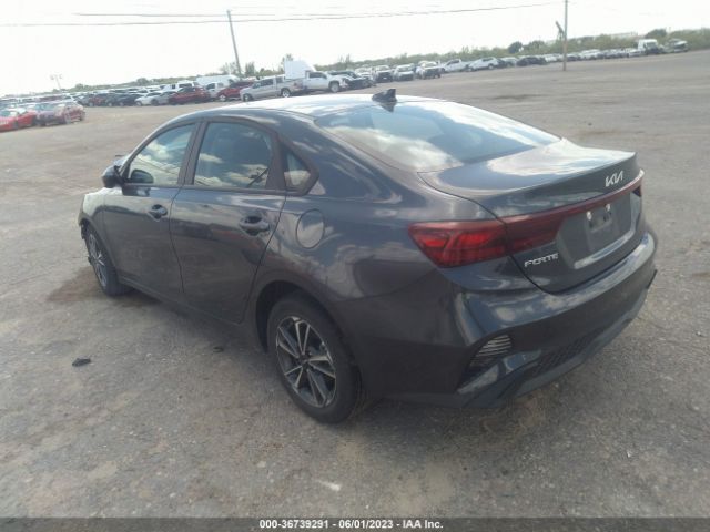 3KPF24AD8PE567961 KIA Forte Lxs