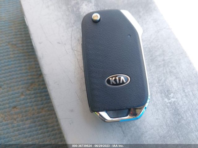 3KPF24AD1ME338341 KIA Forte Lxs