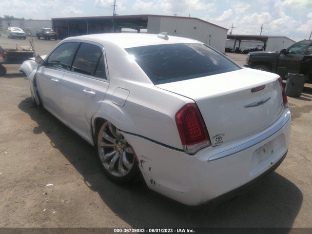 2C3CCAAG0JH320426 Chrysler 300 Touring