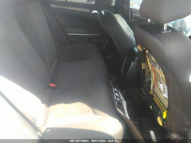 2C3CCAAG0JH320426 Chrysler 300 Touring