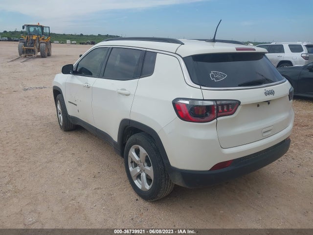 3C4NJCBB7KT762945 Jeep Compass Latitude