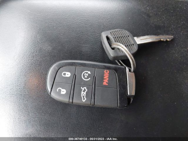 2C3CDXHG1GH185813 Dodge Charger Sxt
