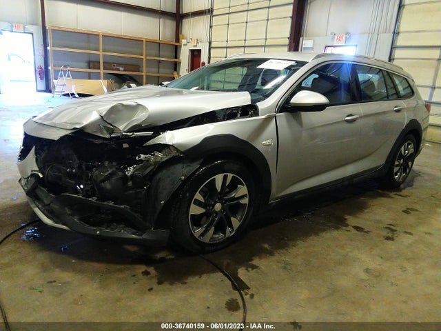 Buick Regal Tourx Preferred 2018 W04GU8SX5J1075584 Image 2