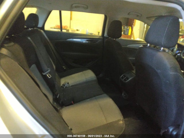 Buick Regal Tourx Preferred 2018 W04GU8SX5J1075584 Image 8