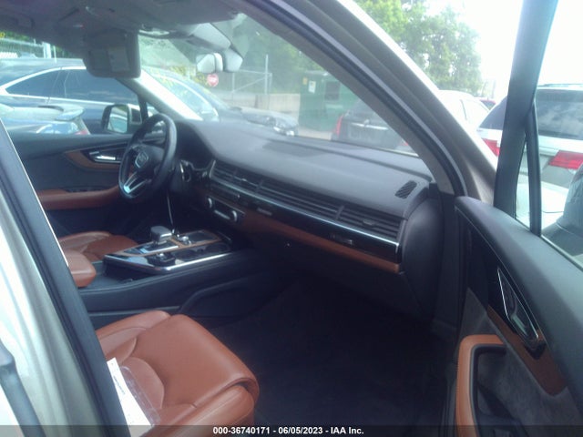 WA1VAAF77HD008222 Audi Q7 Prestige