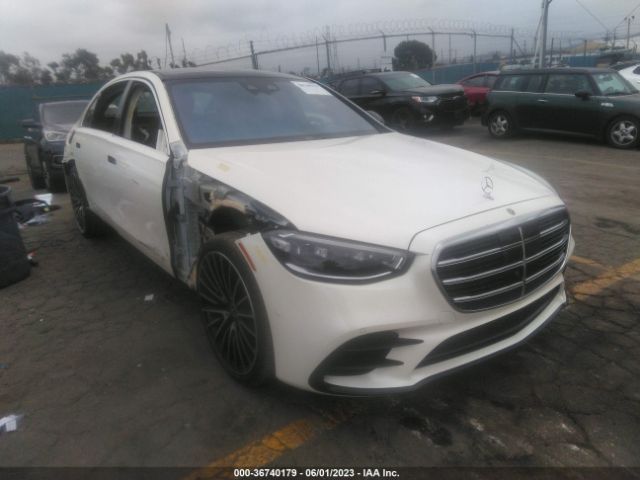 W1K6G7GB4NA142610 auction archive image
