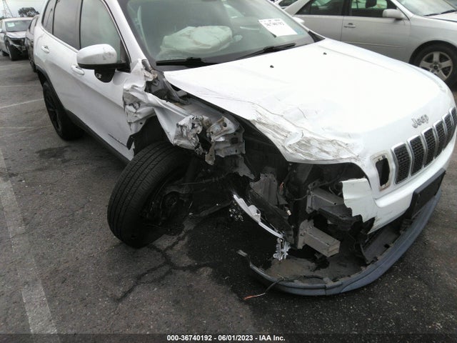 1C4PJLLXXKD312182 Jeep Cherokee Latitude Plus