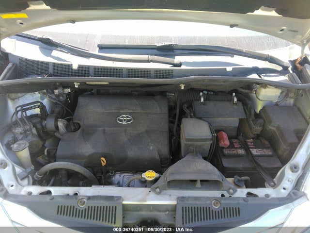 Toyota SIENNA LE 2015 5TDKK3DC8FS640908 Image 11