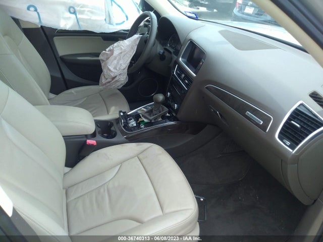 WA1LFAFP0EA108300 Audi Q5 Premium Plus