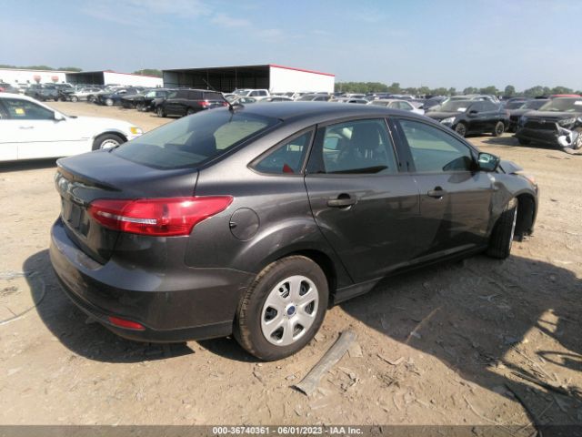 Ford FOCUS S 2017 1FADP3E23HL328652 Image 4