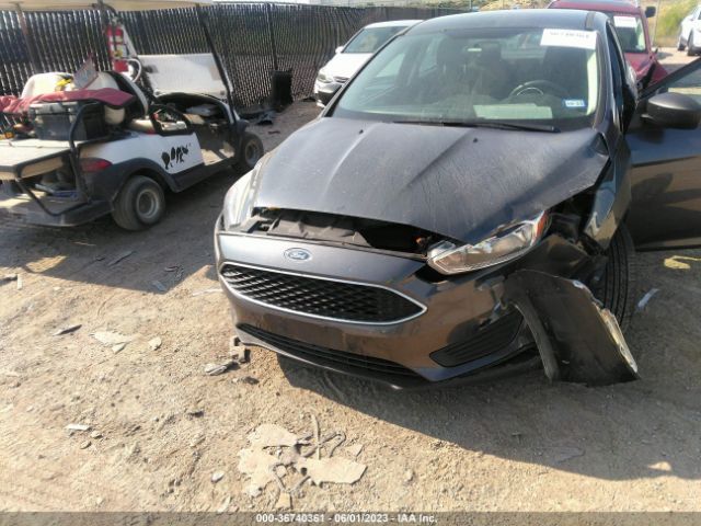 Ford FOCUS S 2017 1FADP3E23HL328652 Image 6