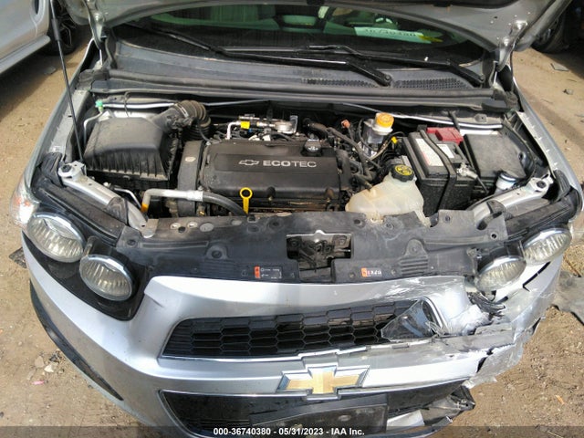 Chevrolet SONIC LT 2016 1G1JC5SH8G4177886 Image 11