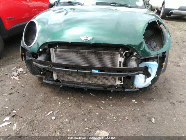 2012 MINI COOPER HARDTOP VIN: WMWSU3C54CT255272