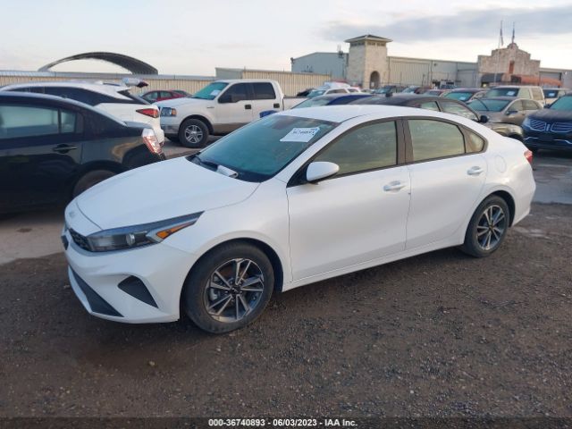 3KPF24AD6NE484901 KIA Forte Lxs