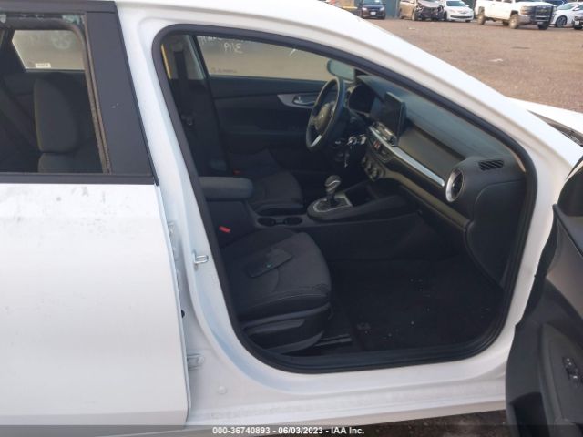 3KPF24AD6NE484901 KIA Forte Lxs
