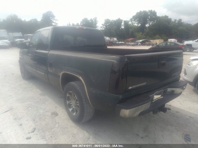 2003 CHEVROLET SILVERADO 1500 LS VIN: 2GCEC19T031353816