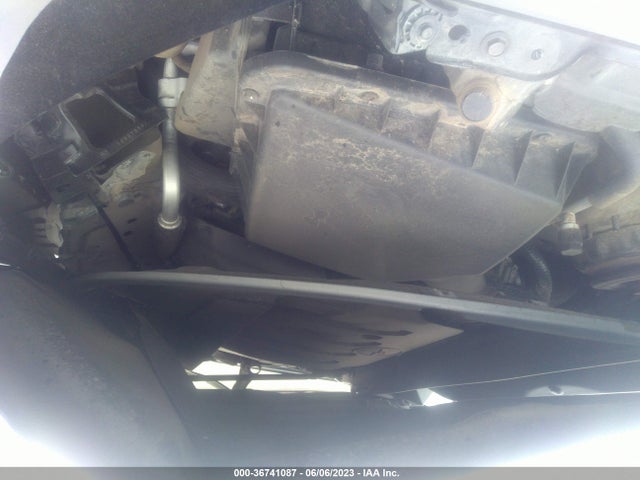 Chevrolet IMPALA LT 2017 2G1105S33H9105618 Image 10