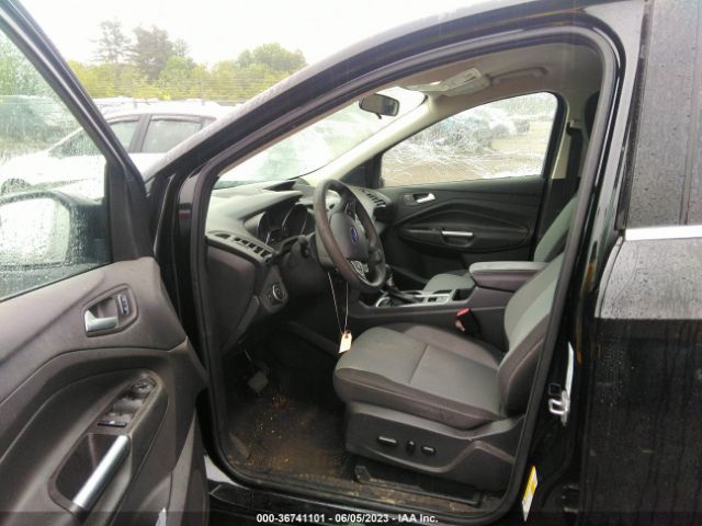 1FMCU9G99HUB71548 Ford ESCAPE SE