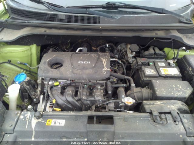 KNDJN2A29K7916896 KIA Soul Base