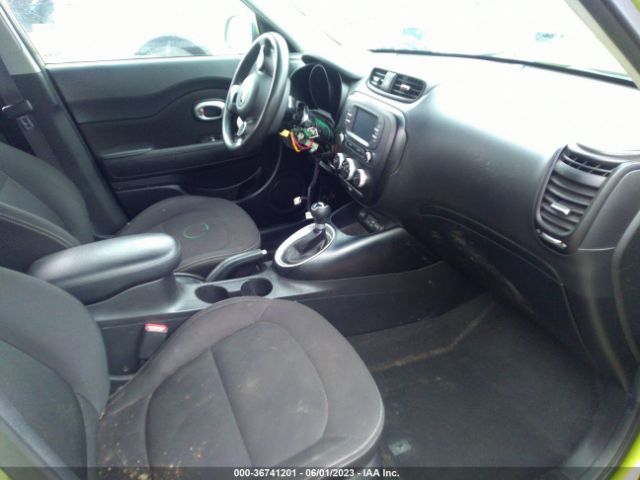 KNDJN2A29K7916896 KIA Soul Base
