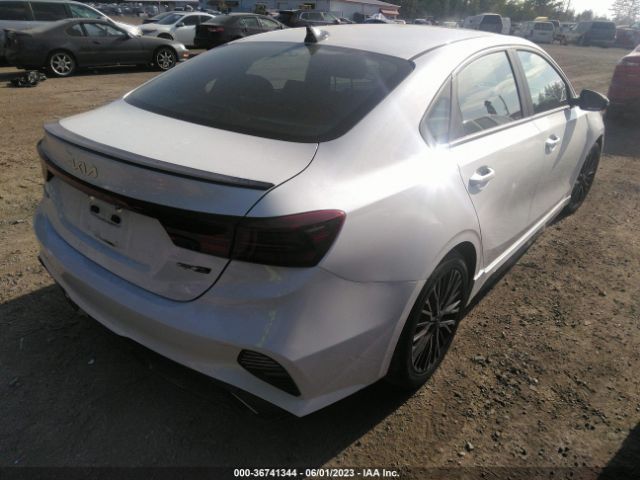3KPF54AD0PE540955 KIA Forte Gt-line
