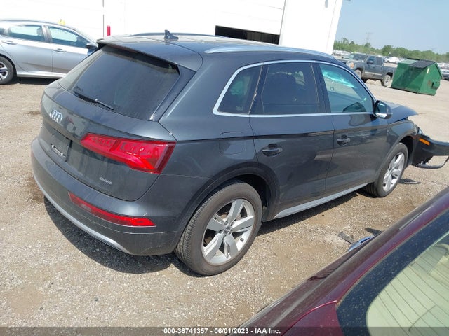 WA1BNAFY8K2064205 Audi Q5 Premium Plus