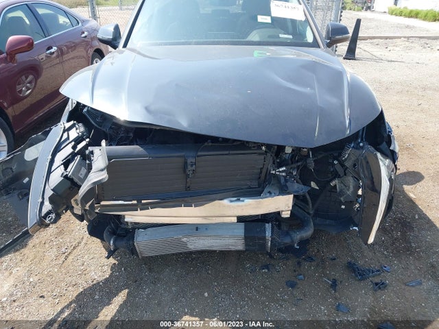 WA1BNAFY8K2064205 Audi Q5 Premium Plus