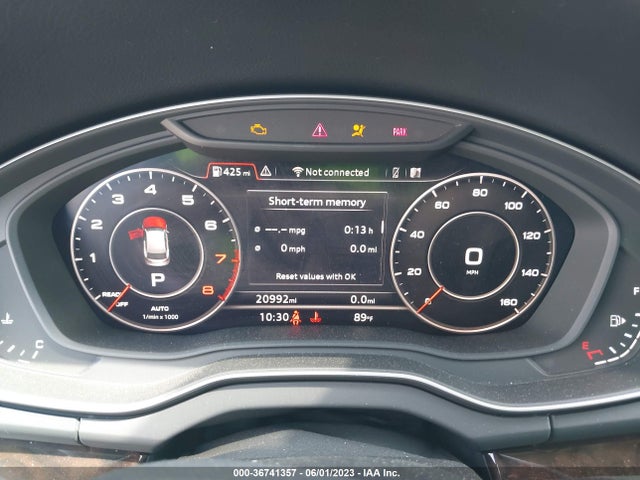 WA1BNAFY8K2064205 Audi Q5 Premium Plus