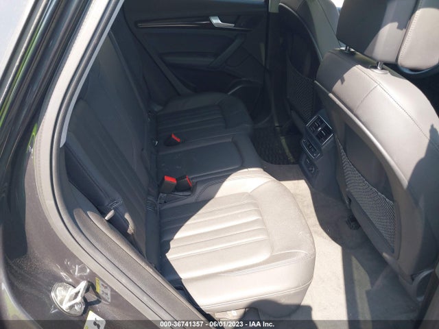 WA1BNAFY8K2064205 Audi Q5 Premium Plus